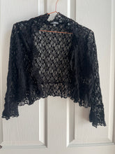 Load image into Gallery viewer, Black Lace Long Sleeve Crop
