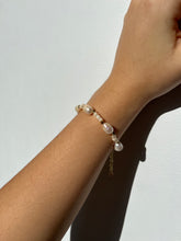 Load image into Gallery viewer, Perla Bracelet - Wear on Wednesday
